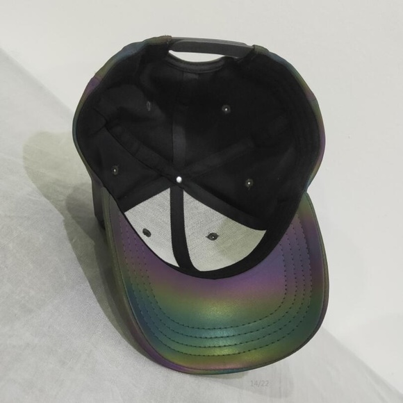 Reflective baseball cap - Picture 6 of 8